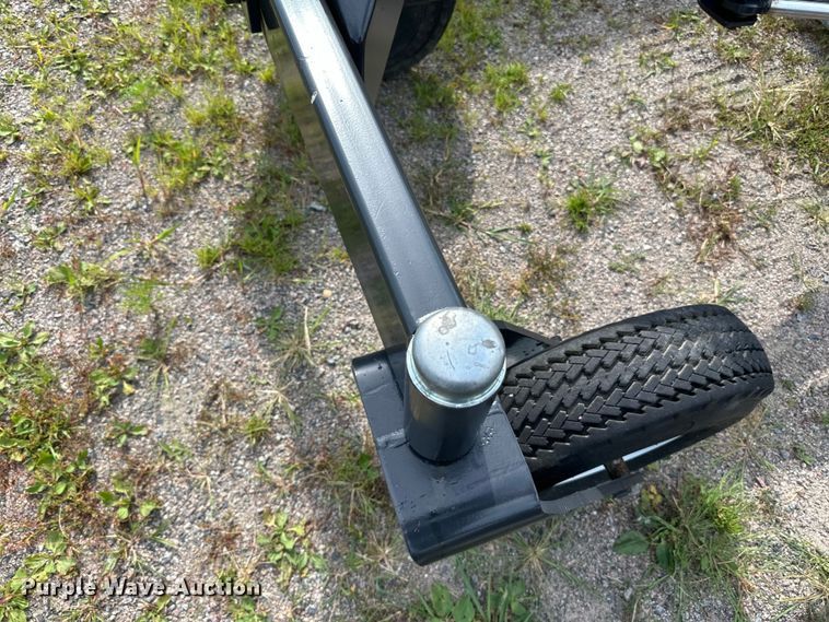 image for item DP8438 Melroe Grader skid steer grader