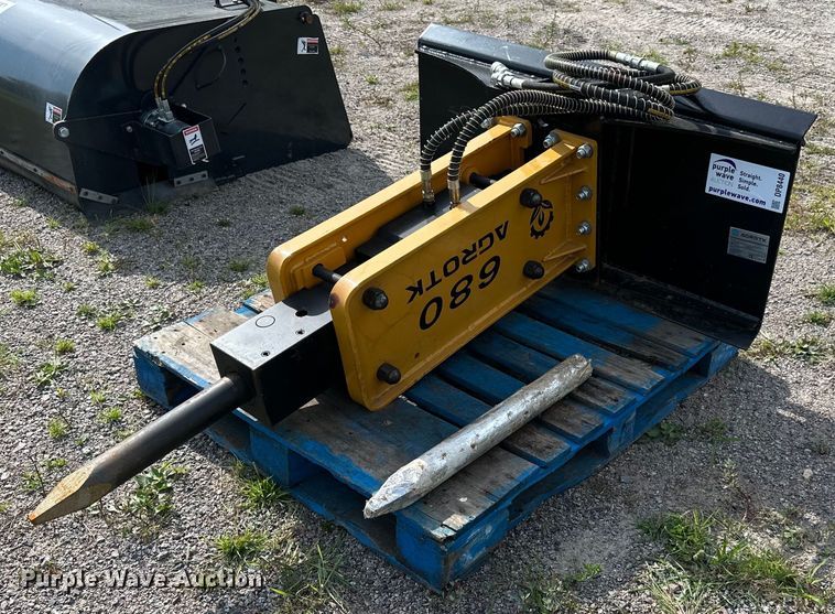 image for item DP8440 2022 Agrotk SSHH680 skid steer breaker