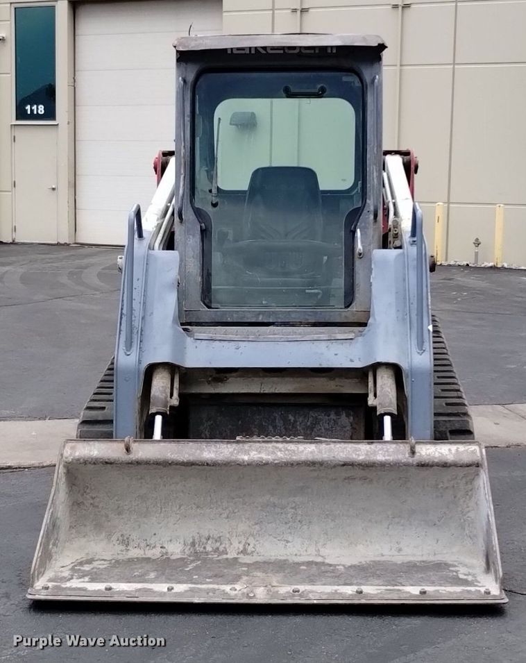 image for item DQ6166 2008 Takeuchi TL140 tracked skid steer loader