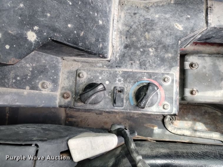 image for item DQ6166 2008 Takeuchi TL140 tracked skid steer loader