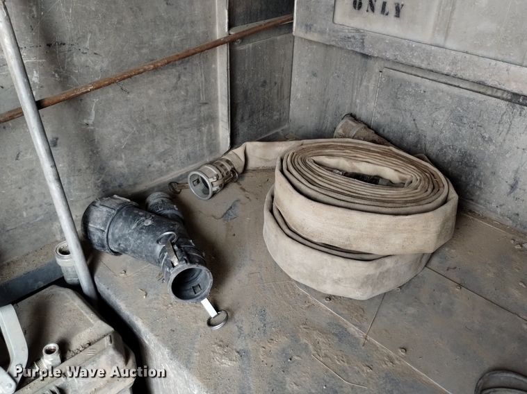 image for item DQ6167 2015 Peterbilt 365 hydrovac truck