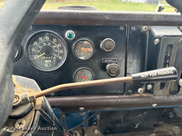 image for item DQ6857 1980 International Harvester Cargostar 1850 B truck cab and chassis with tree spade