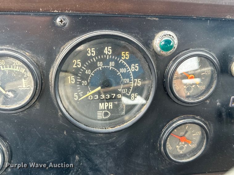 image for item DQ6857 1980 International Harvester Cargostar 1850 B truck cab and chassis with tree spade