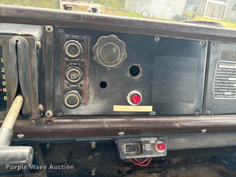 image for item DQ6857 1980 International Harvester Cargostar 1850 B truck cab and chassis with tree spade