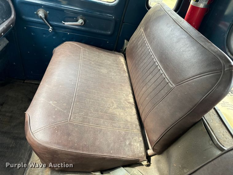 image for item DQ6857 1980 International Harvester Cargostar 1850 B truck cab and chassis with tree spade