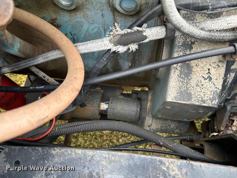 image for item DQ6857 1980 International Harvester Cargostar 1850 B truck cab and chassis with tree spade