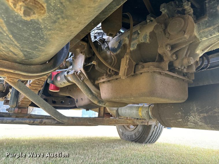 image for item DQ6857 1980 International Harvester Cargostar 1850 B truck cab and chassis with tree spade