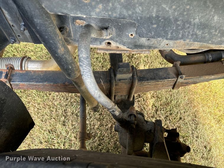 image for item DQ6857 1980 International Harvester Cargostar 1850 B truck cab and chassis with tree spade