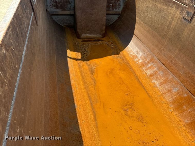 image for item DQ6889 2006 Kenworth T800 dump truck