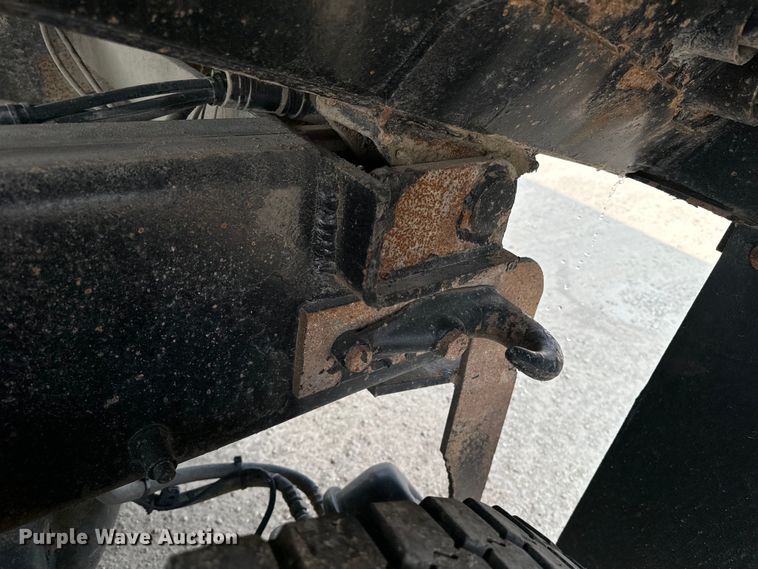 image for item DQ6889 2006 Kenworth T800 dump truck