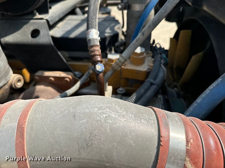 image for item DQ6889 2006 Kenworth T800 dump truck