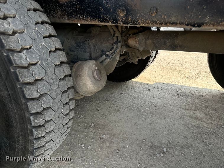 image for item DQ6889 2006 Kenworth T800 dump truck