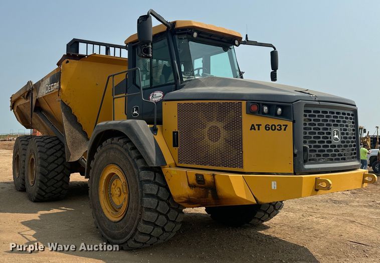 image for item DQ6902 2015 John Deere 460ET haul truck