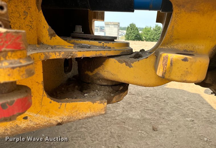 image for item DQ6902 2015 John Deere 460ET haul truck