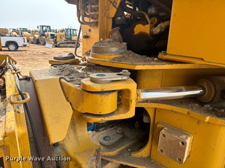 image for item DQ6902 2015 John Deere 460ET haul truck