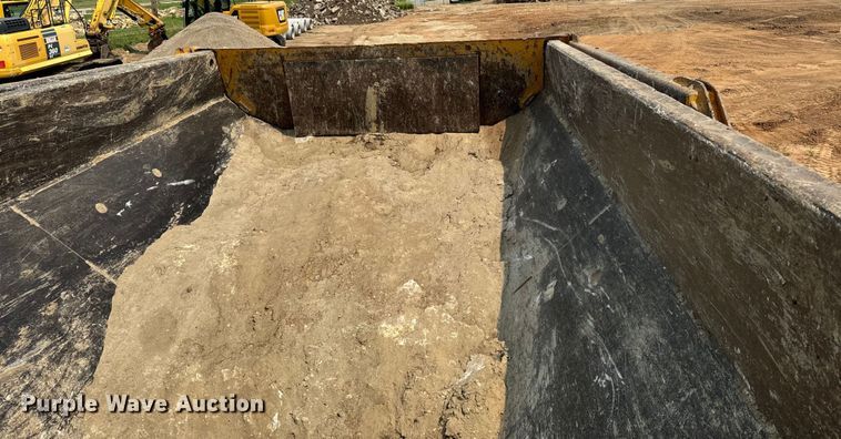 image for item DQ6902 2015 John Deere 460ET haul truck