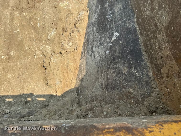 image for item DQ6902 2015 John Deere 460ET haul truck