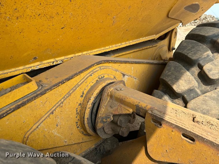 image for item DQ6902 2015 John Deere 460ET haul truck