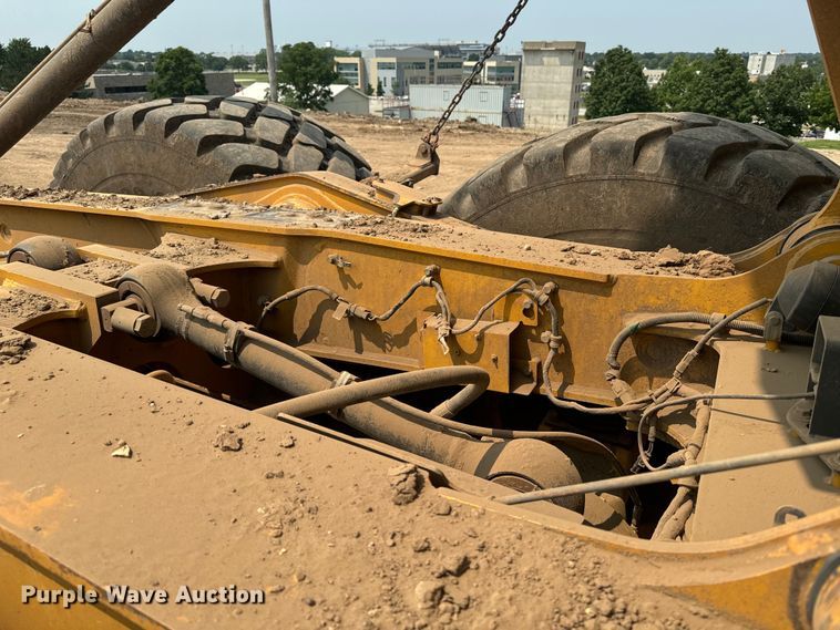 image for item DQ6902 2015 John Deere 460ET haul truck