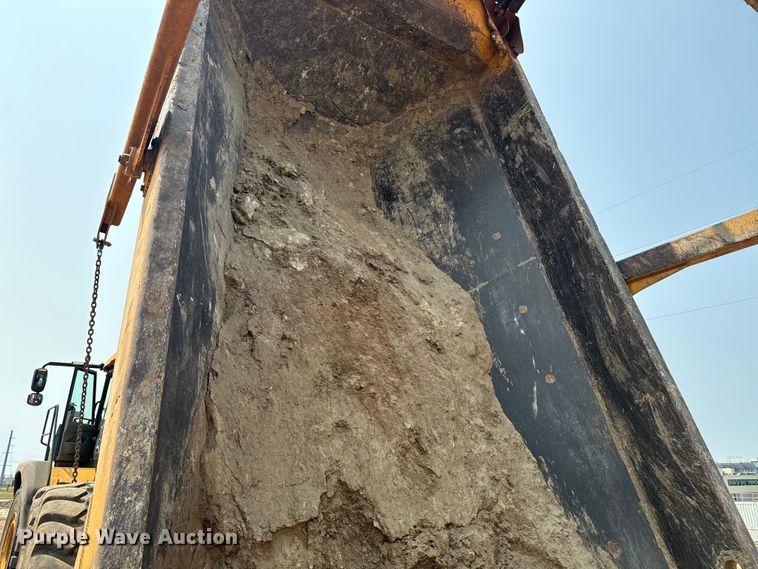 image for item DQ6902 2015 John Deere 460ET haul truck