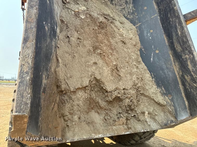 image for item DQ6902 2015 John Deere 460ET haul truck