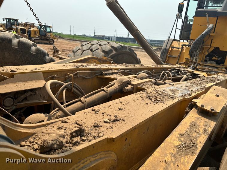 image for item DQ6902 2015 John Deere 460ET haul truck