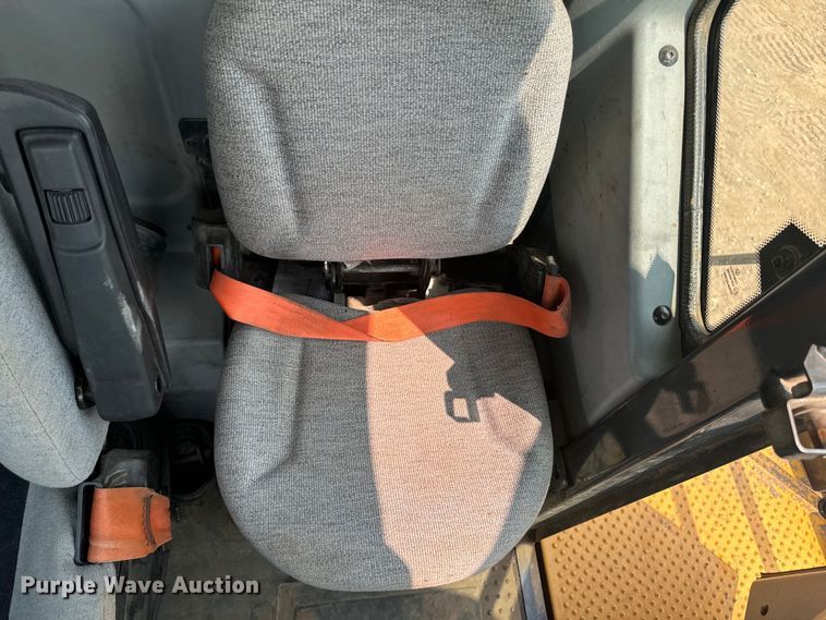 image for item DQ6902 2015 John Deere 460ET haul truck