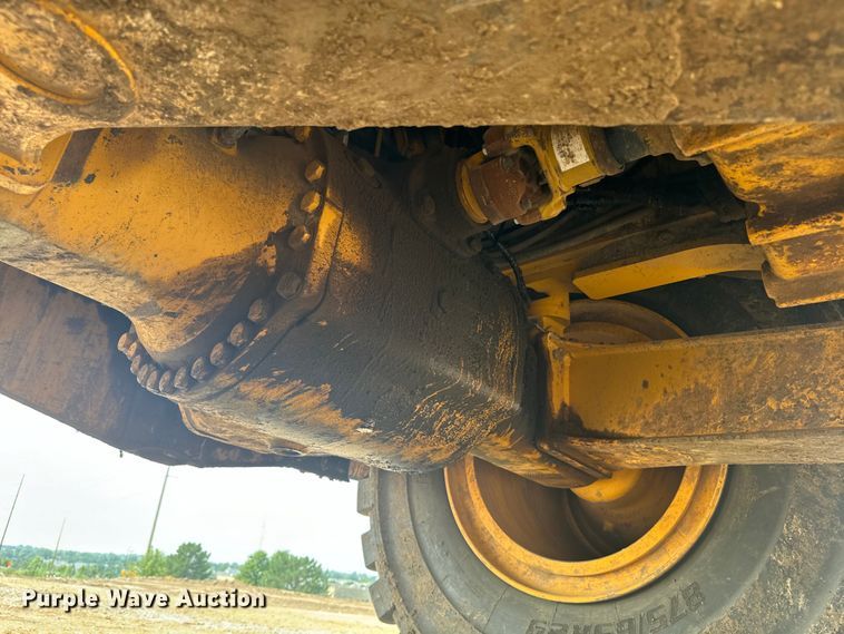 image for item DQ6902 2015 John Deere 460ET haul truck