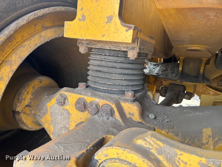 image for item DQ6902 2015 John Deere 460ET haul truck