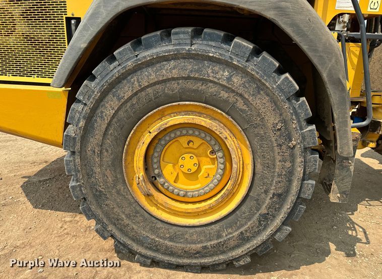 image for item DQ6902 2015 John Deere 460ET haul truck