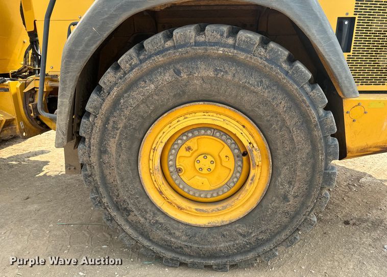 image for item DQ6902 2015 John Deere 460ET haul truck