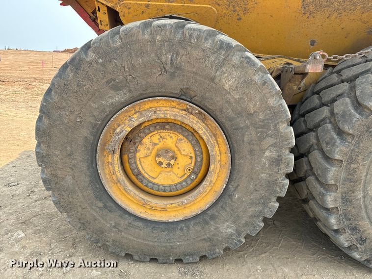image for item DQ6902 2015 John Deere 460ET haul truck