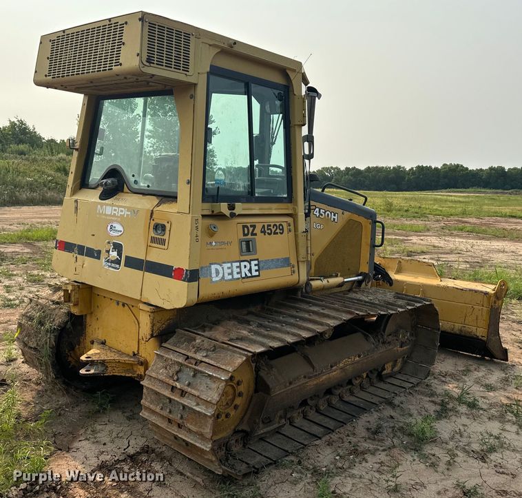 image for item DQ6903 2000 John Deere 450H LGP dozer