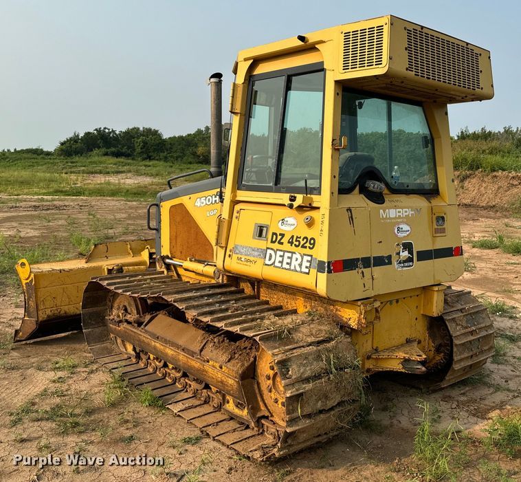 image for item DQ6903 2000 John Deere 450H LGP dozer