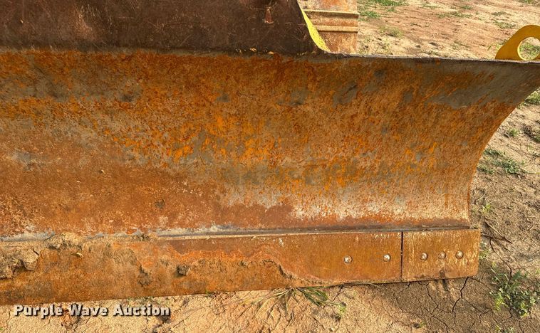 image for item DQ6903 2000 John Deere 450H LGP dozer