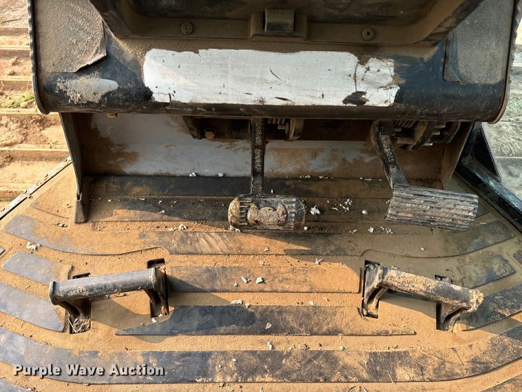 image for item DQ6903 2000 John Deere 450H LGP dozer