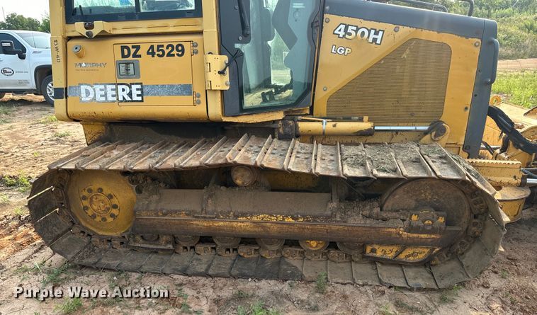 image for item DQ6903 2000 John Deere 450H LGP dozer