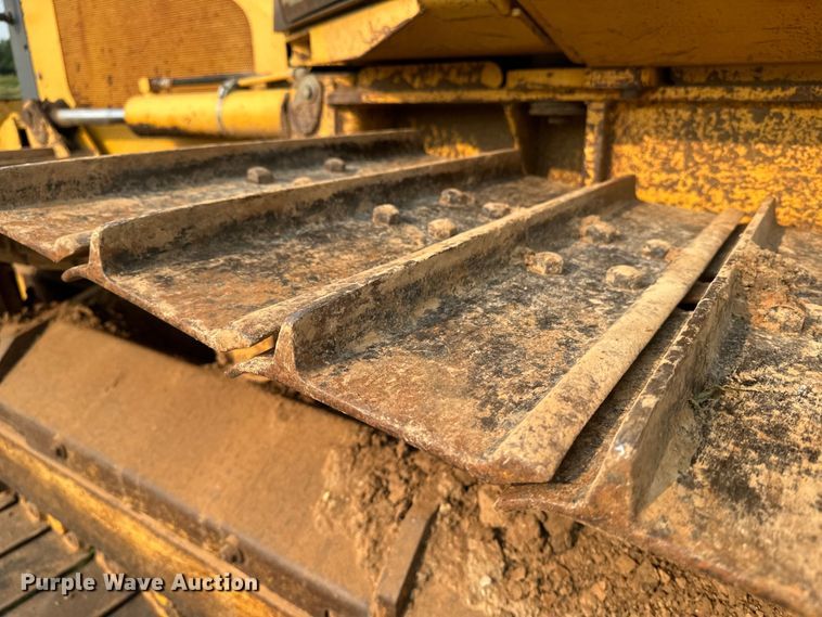 image for item DQ6903 2000 John Deere 450H LGP dozer