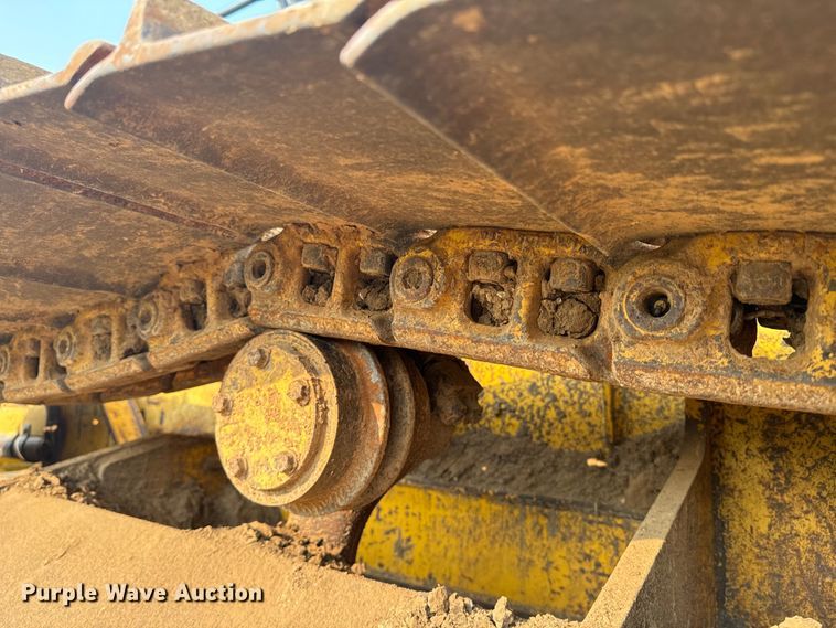 image for item DQ6903 2000 John Deere 450H LGP dozer