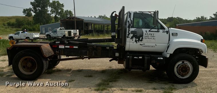 image for item DQ6904 1997 GMC C7500 roll-off container truck