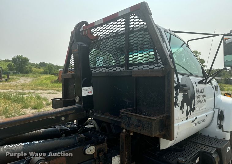 image for item DQ6904 1997 GMC C7500 roll-off container truck