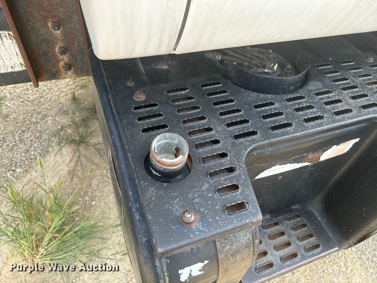 image for item DQ6904 1997 GMC C7500 roll-off container truck