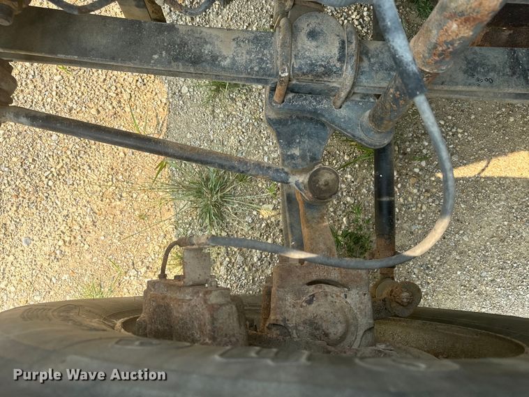 image for item DQ6904 1997 GMC C7500 roll-off container truck