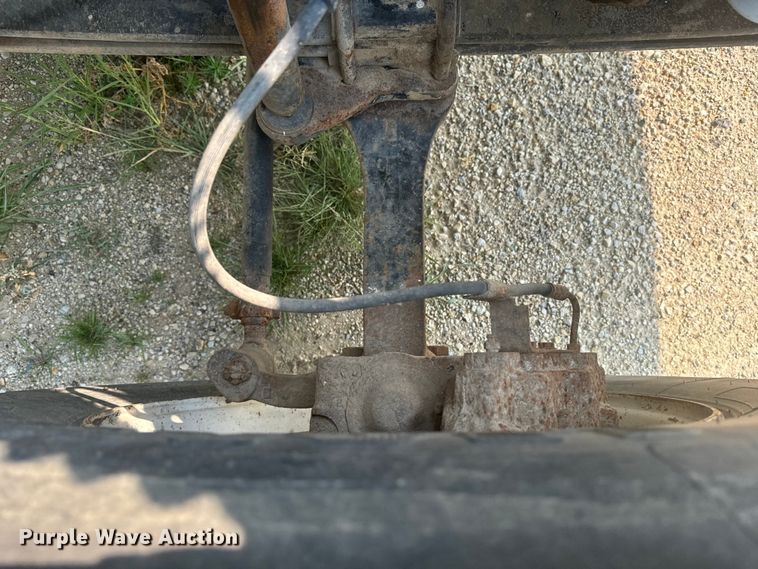 image for item DQ6904 1997 GMC C7500 roll-off container truck