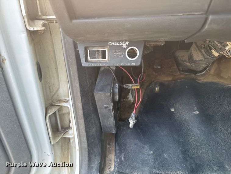 image for item DQ6904 1997 GMC C7500 roll-off container truck