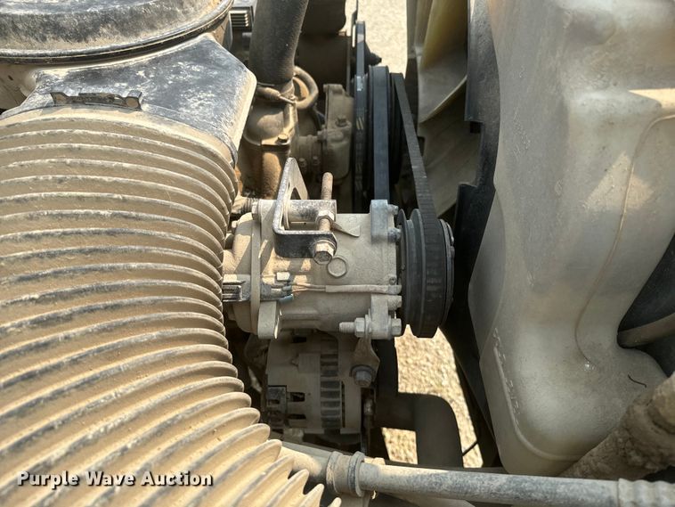 image for item DQ6904 1997 GMC C7500 roll-off container truck