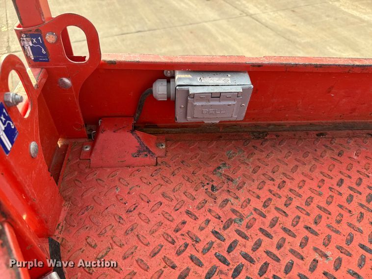 image for item DQ6905 2017 Skyjack 4740 scissor lift