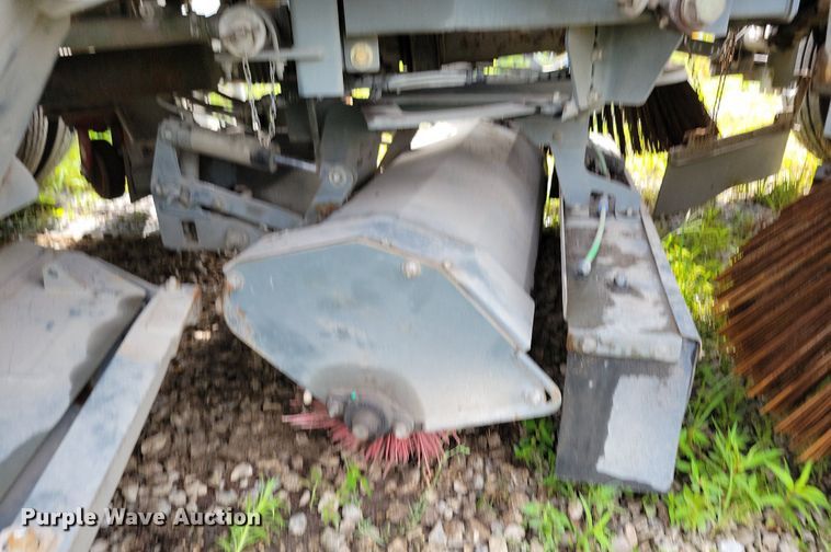 image for item DR4315 2002 Sterling SC8000 street sweeper truck