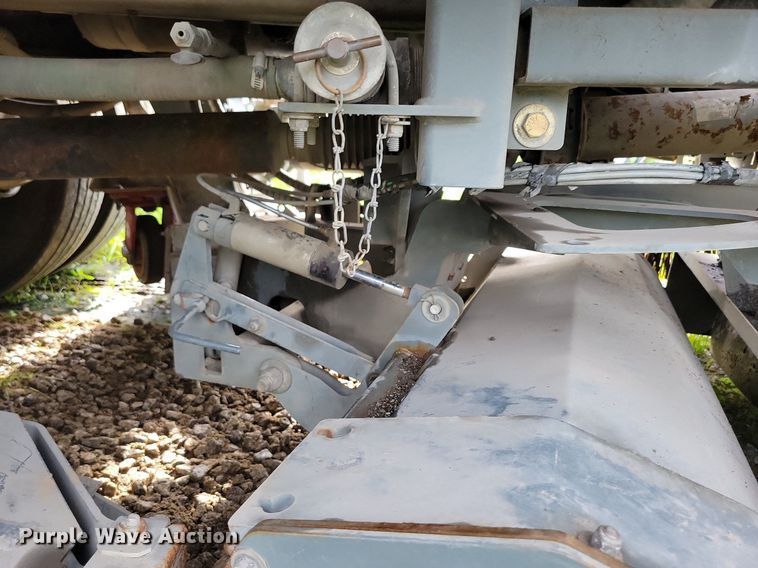 image for item DR4315 2002 Sterling SC8000 street sweeper truck