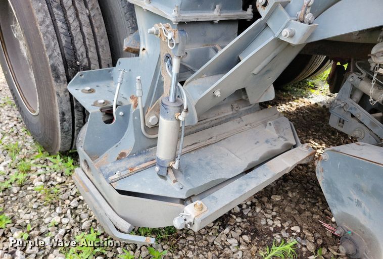 image for item DR4315 2002 Sterling SC8000 street sweeper truck